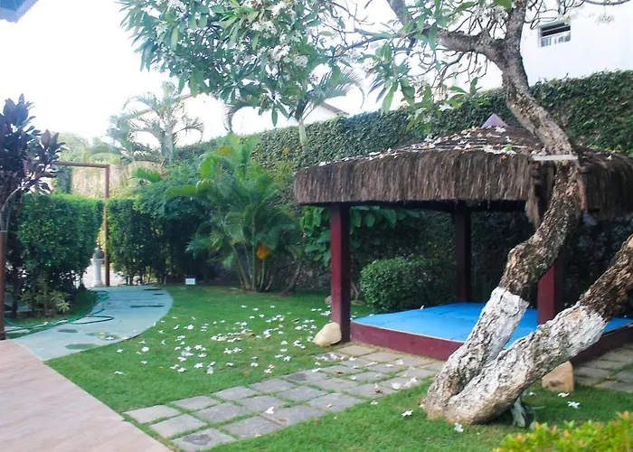 Farol de Itapuã Praia Hotel