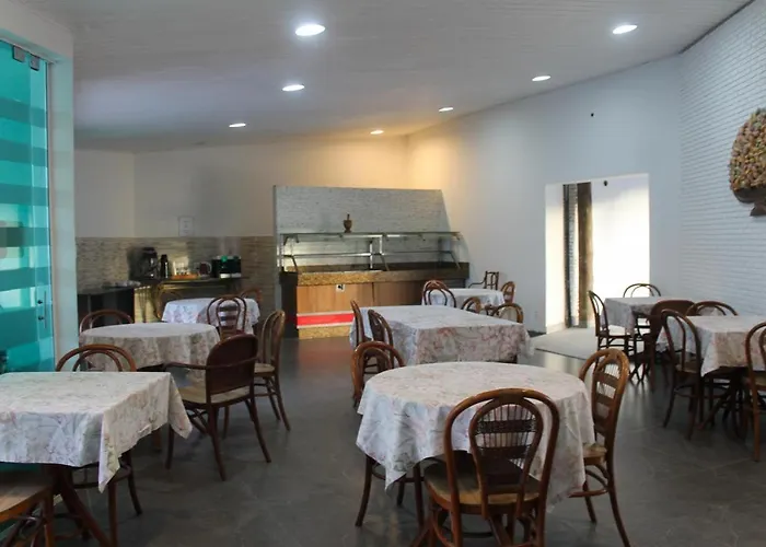 Farol de Itapuã Praia Hotel