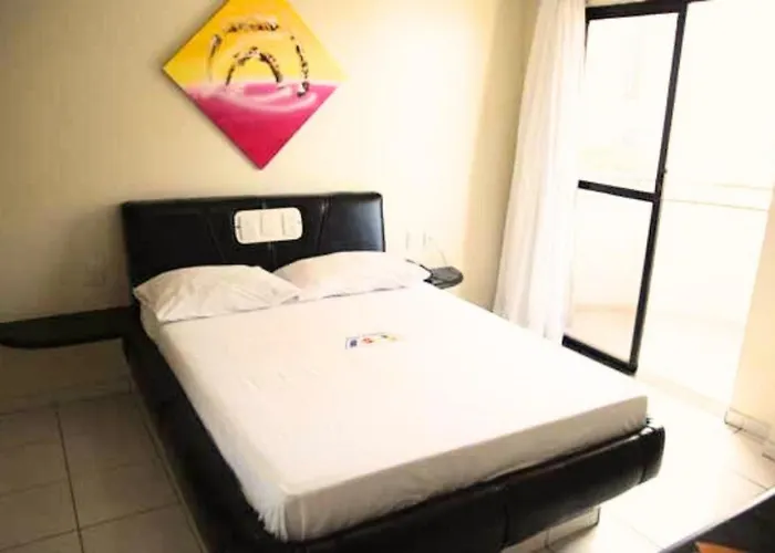 Hotel de praia: Hotel Piramide Pituba - Rua Pernambuco